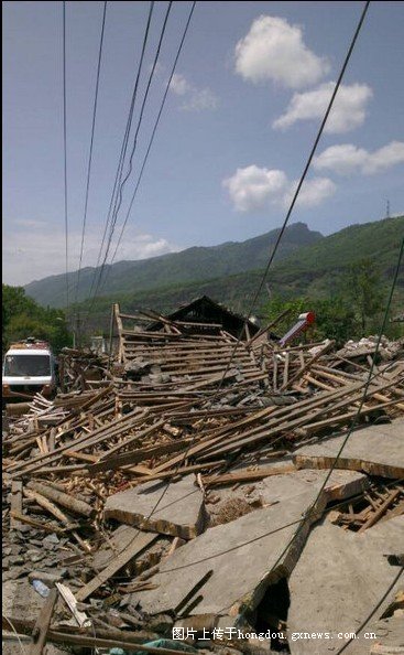 http://pic.hongdou.gxnews.com.cn/picbbs/big/2013/0420/127421_29db1c15c4328a7e492be536ac0368f4.jpg